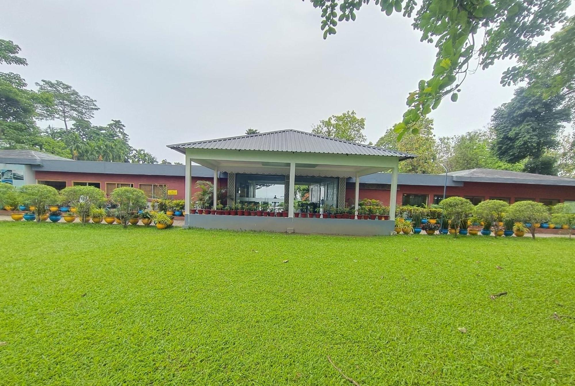 Sinclairs Retreat Dooars, Chalsa Hotel Exterior photo