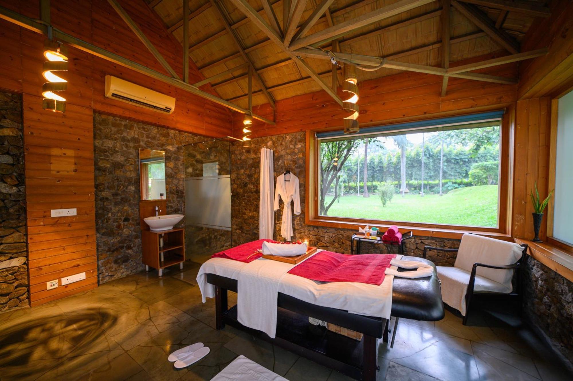 Sinclairs Retreat Dooars, Chalsa Hotel Exterior photo